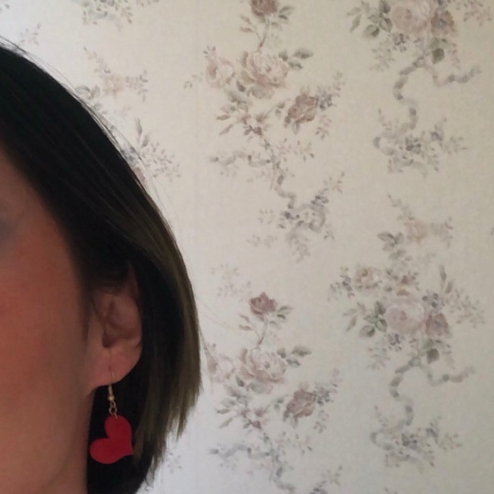 Heart Y2K Laser Cut Acrylic Earrings, valentines - Picture 6 of 6